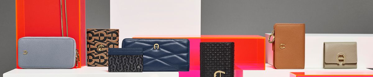 Keychains & Key Cases category picture