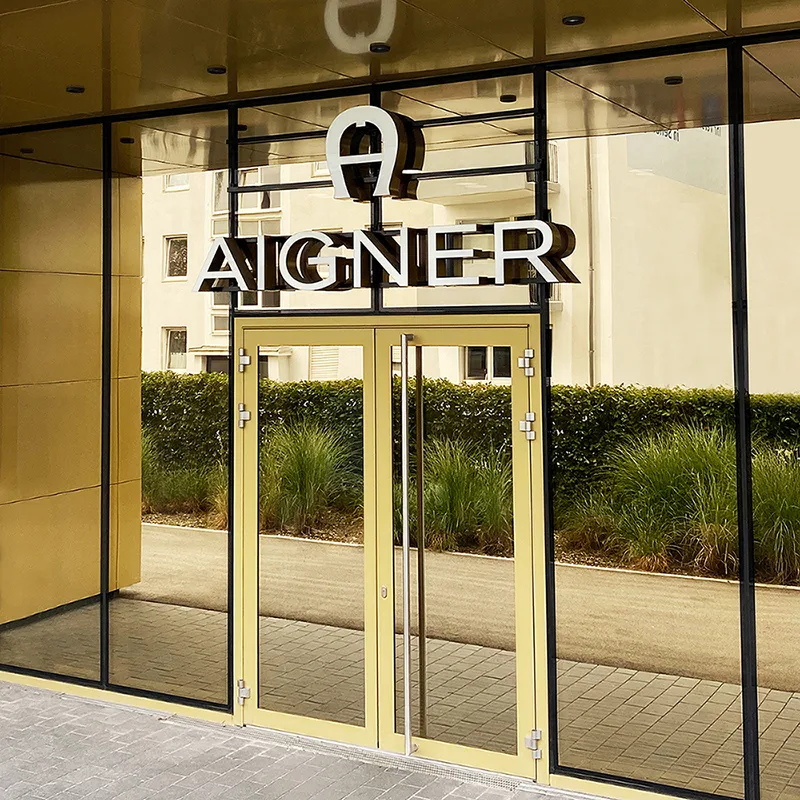 Aigner_World_Außen_final_800x800.jpg