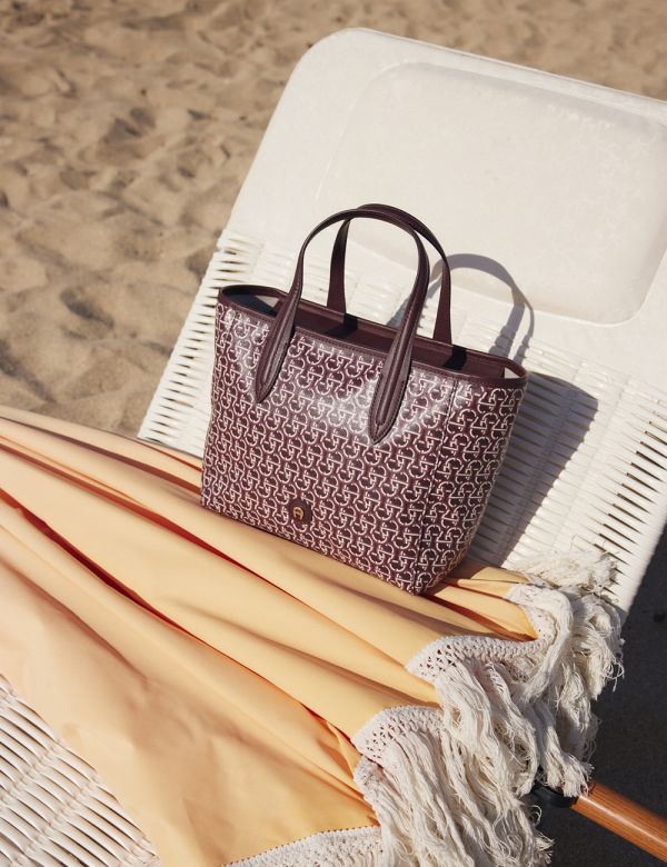AIGNER アイグナー ベスト 茶 ボタン スーツ ポケット レザー