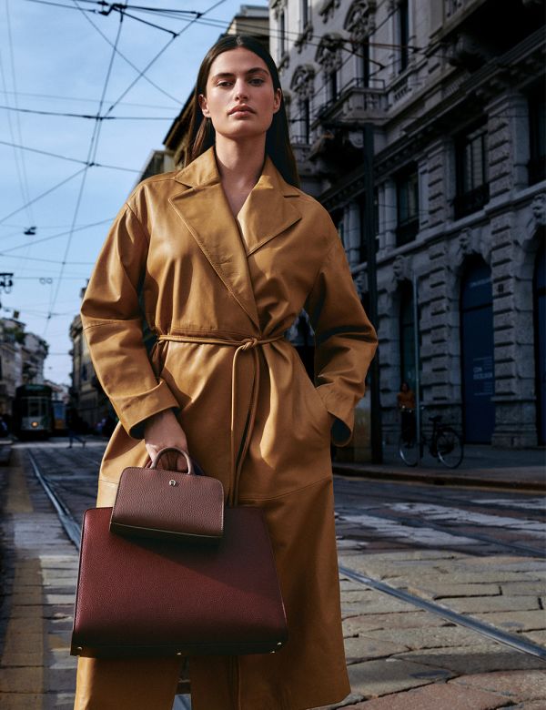Etienne aigner coat shop