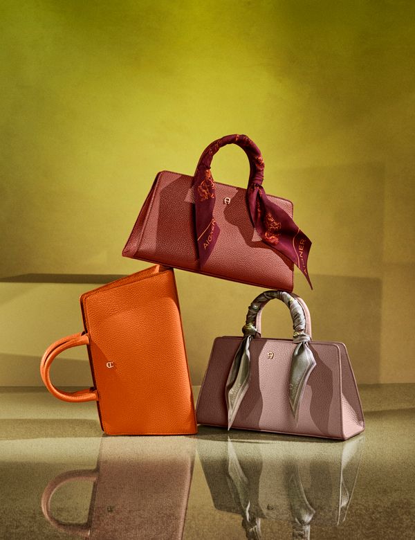 leather goods, fashion and accessories - Aigner