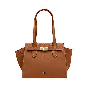 Farah Shopper M Photo