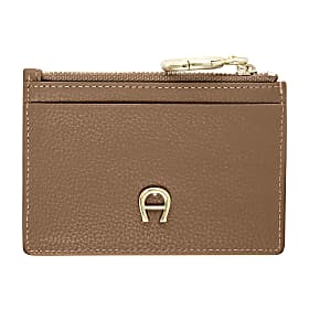 Zita Cardholder Photo