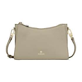 Ivy Pochette S Photo