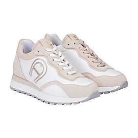 Dalia Sneaker Photo