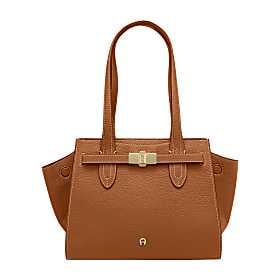 Farah Shopper M Photo
