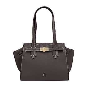 Farah Shopper M Photo
