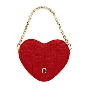 Heart Pouch Photo