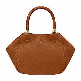 Carré Soft handbag M Photo