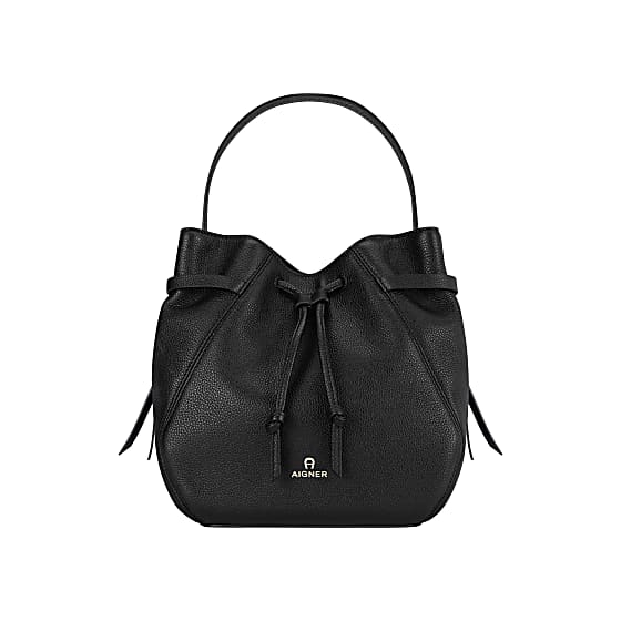 Elena Shopper S Photo