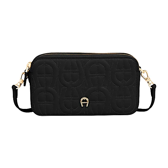 Diadora logo phone pouch Photo