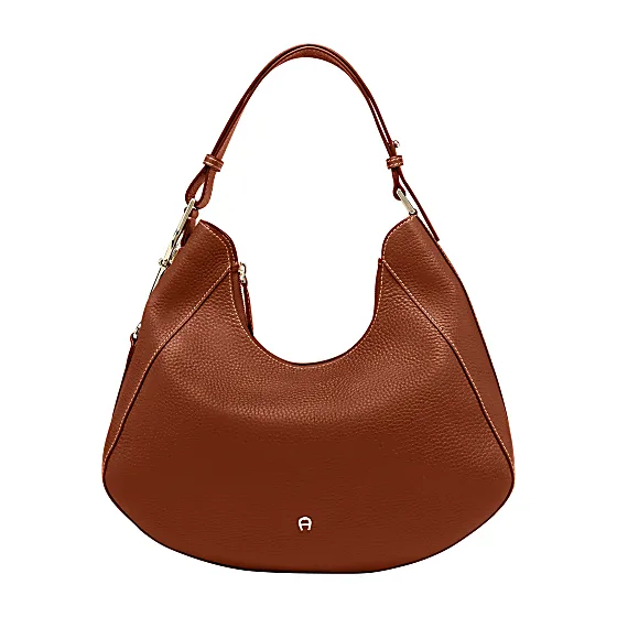Joan hobo bag L Photo