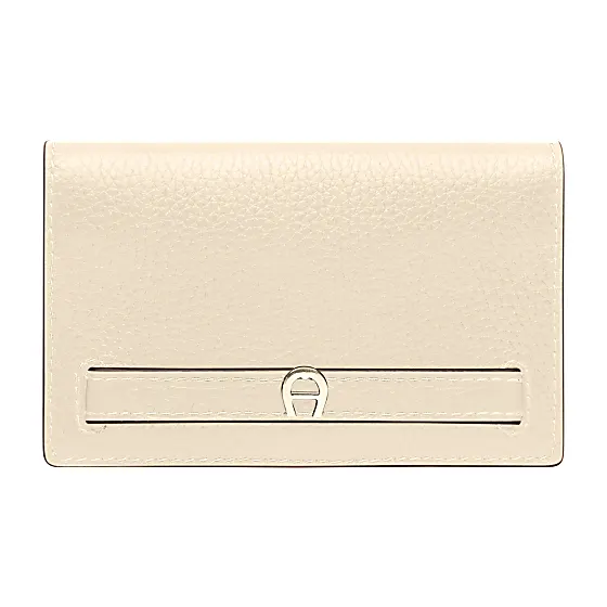 Farah wallet Photo