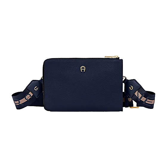 Fashion Pouch Photo