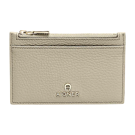 Ivy Cardholder Photo