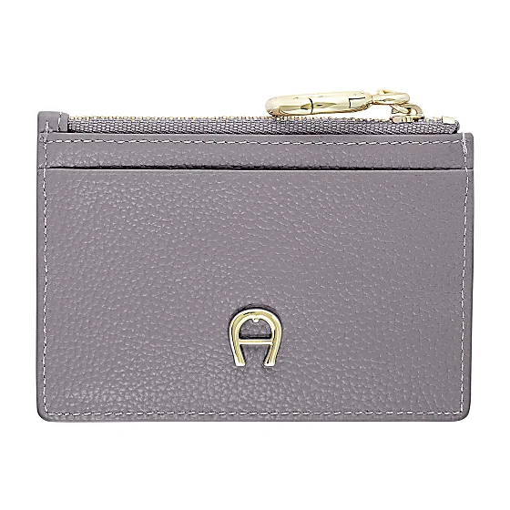 Zita Cardholder Photo