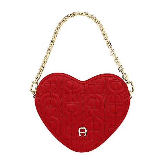 Heart Pouch Photo