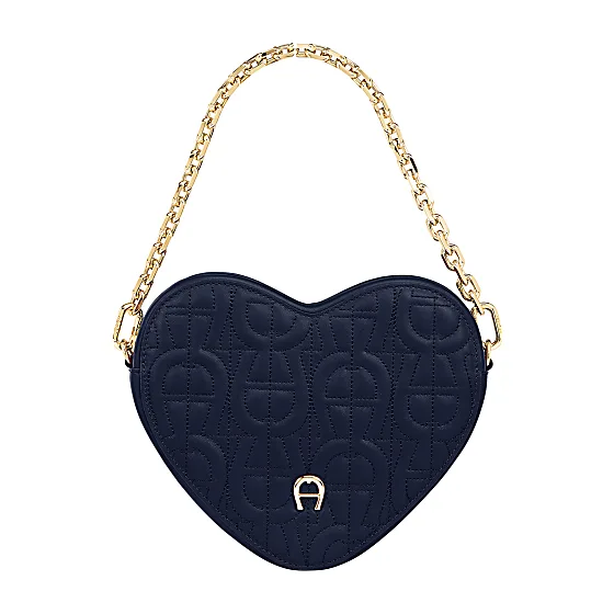 Heart Pouch Photo
