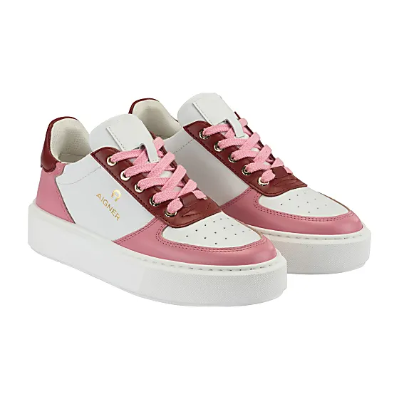 Sally Sneaker Photo