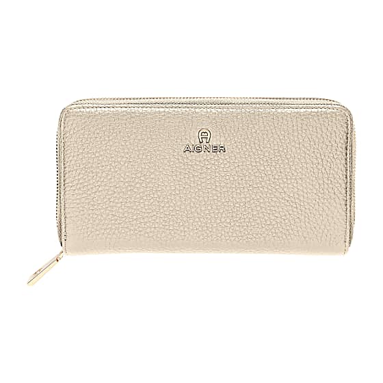 Ivy Bill and Card Case Photo