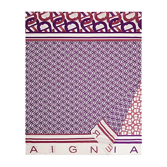 Seasonal Logo Stole M Photo