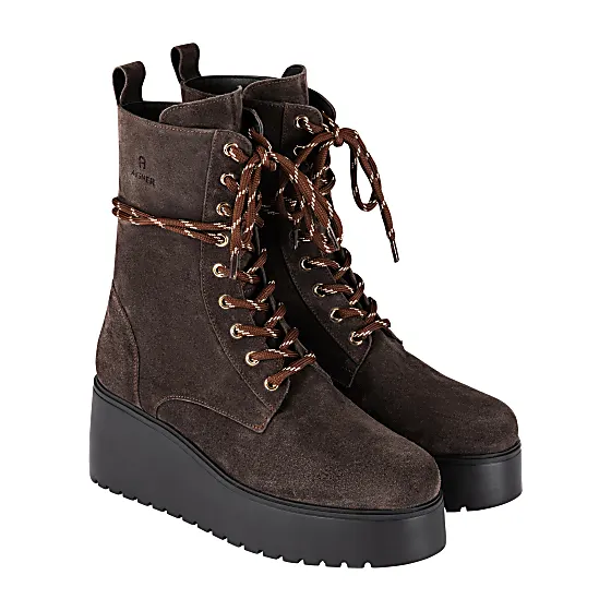 Stella Plateau Bootie Photo