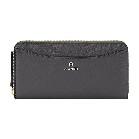 Marika Bill and Card Case Photo