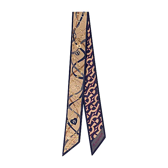 Seasonal Bandana  S Photo
