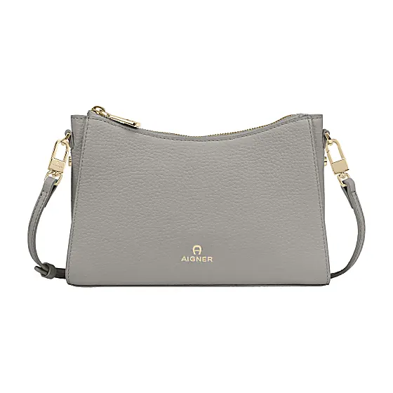 Ivy Pochette S Photo