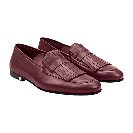 Victoria Loafer Photo