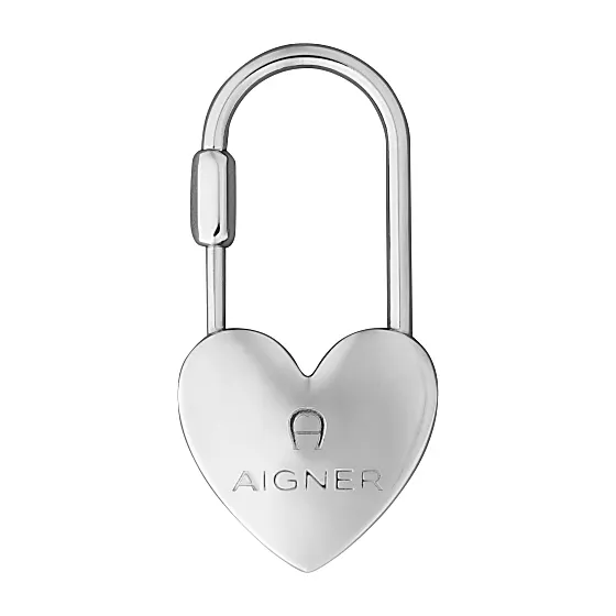 Keychain Heart-Shaped Lock Photo