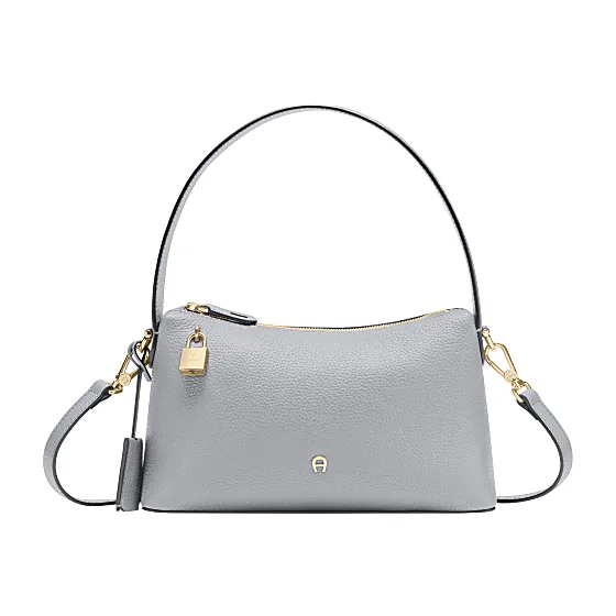 Delia hobo bag S Photo