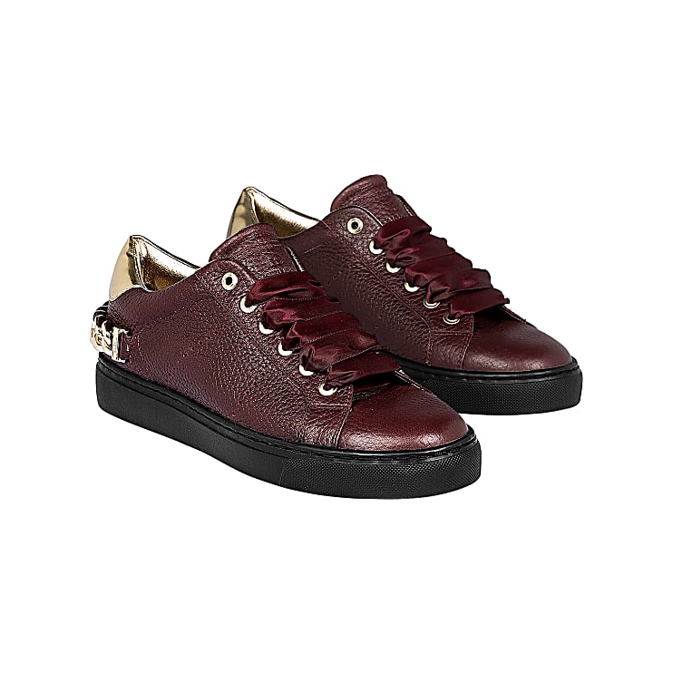 Aiten aigner shoes top