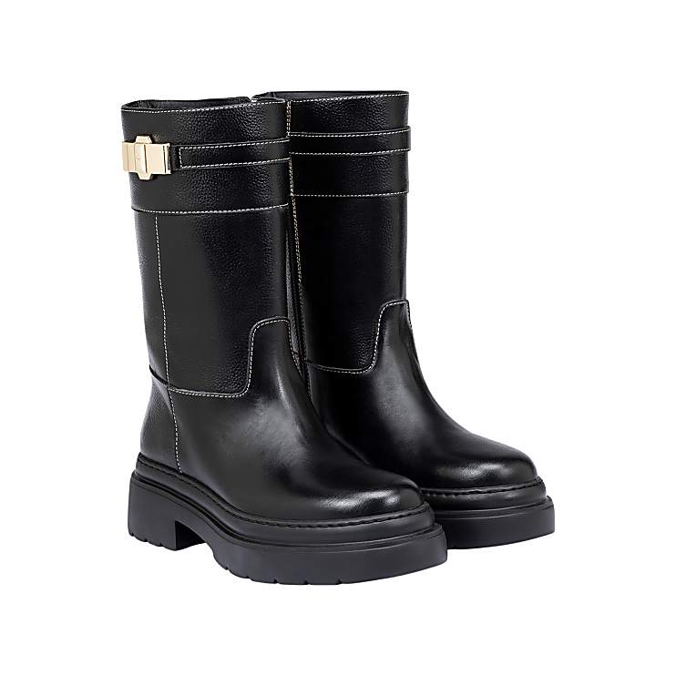 Etienne aigner black boots outlet