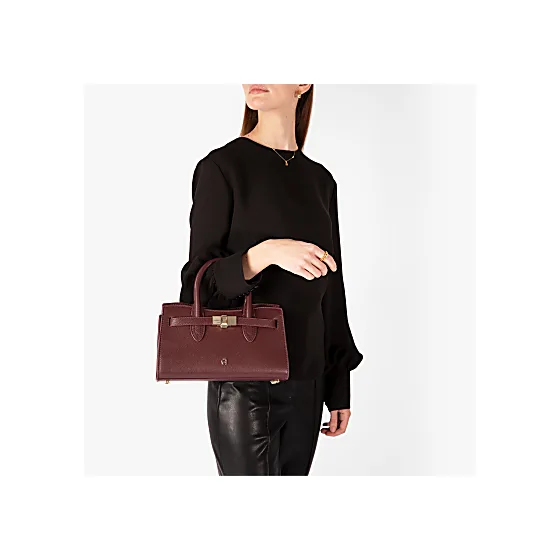 Farah Handbag S Photo