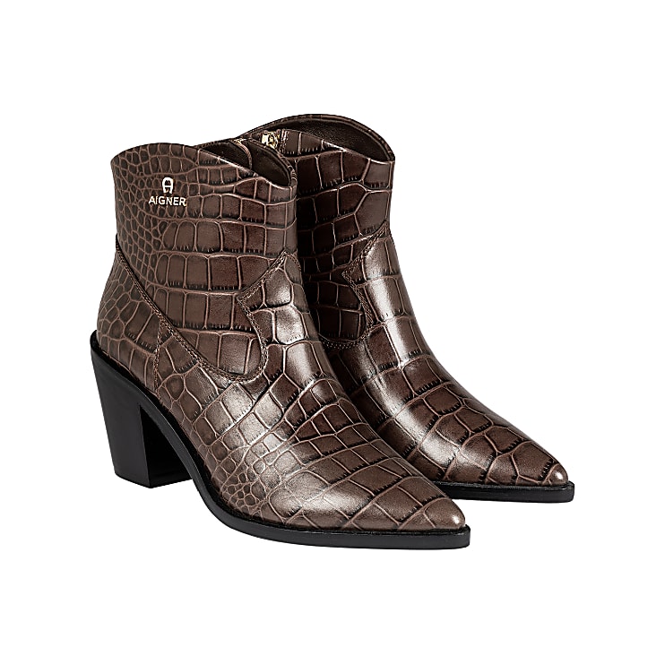 womens cowboy boots for sale near me