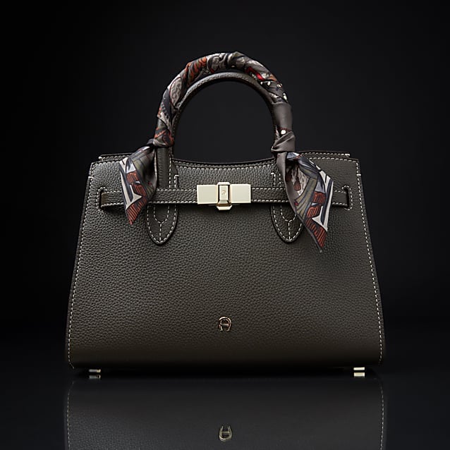Farah Handbag M