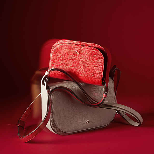 Pura shoulder bag M