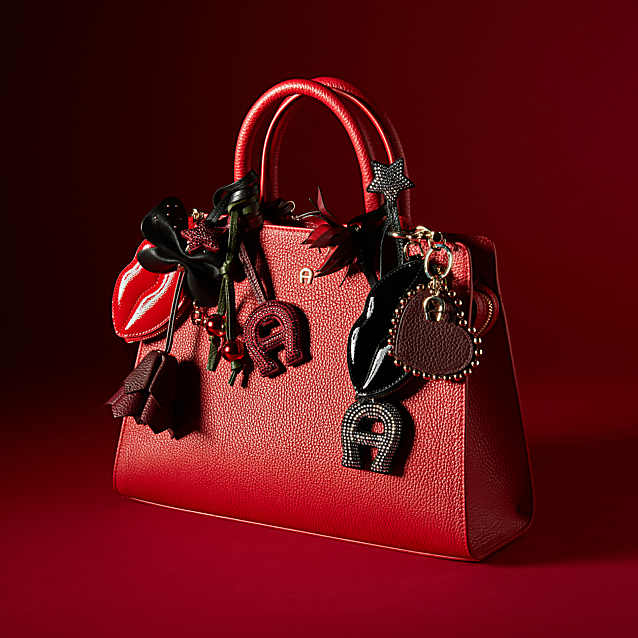 Cybill Handbag M