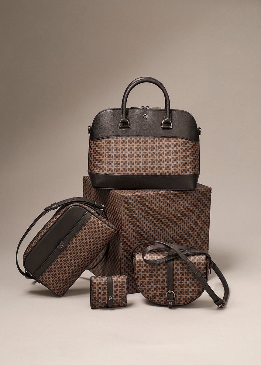 Adria Dadino Collection